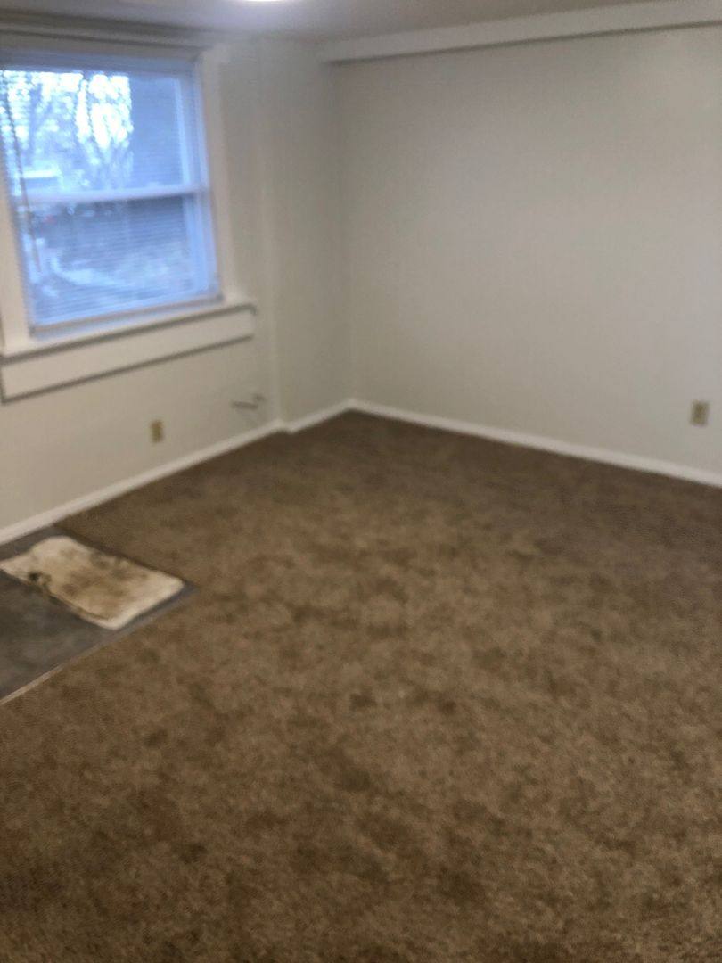 Apartment for rent at 314 W 16th St, Bloomington, IN 47404
