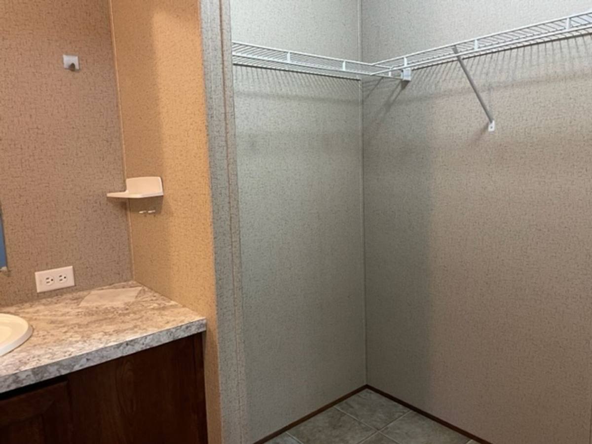 Apartment for rent at 53 Fortner Dr, Kenna, WV 25248