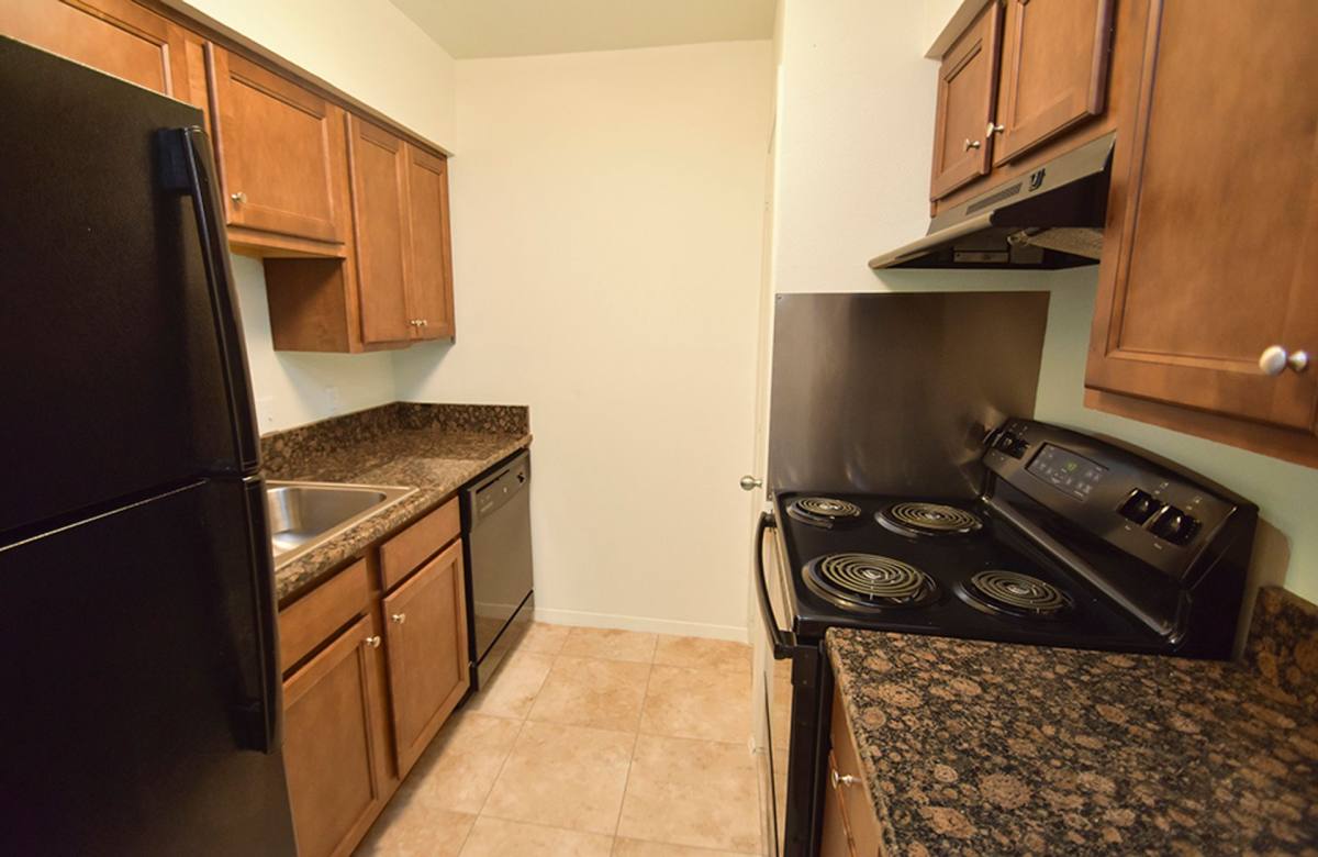 Apartment for rent at 6566 Park Manor Dr, Metairie, LA 70003