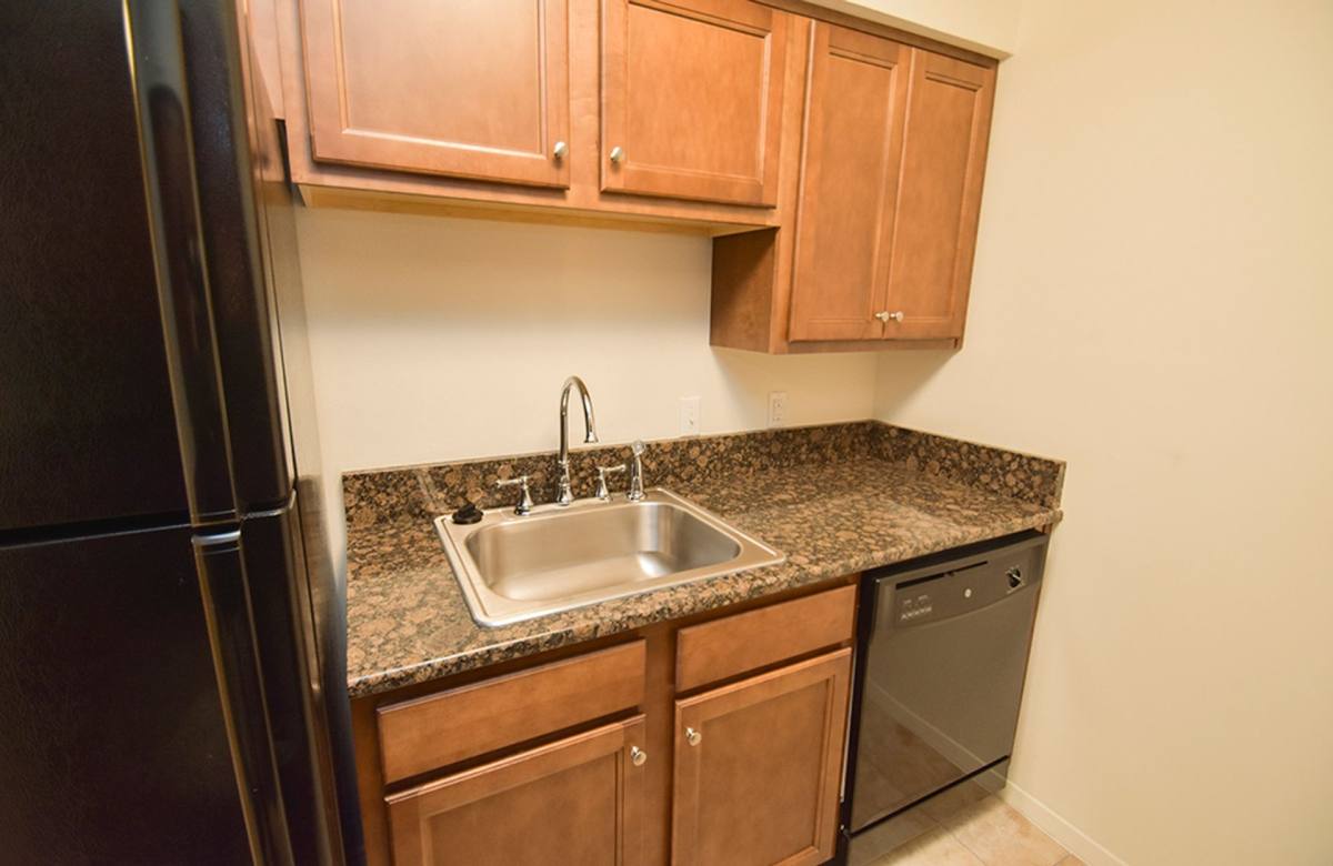 Apartment for rent at 6566 Park Manor Dr, Metairie, LA 70003
