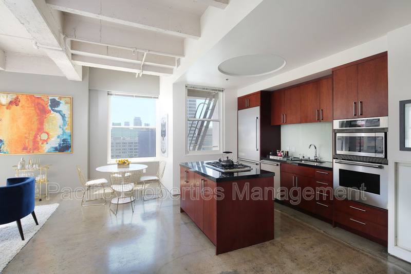 Apartment for rent at 411 W 5th St #940, Los Angeles, CA 90013