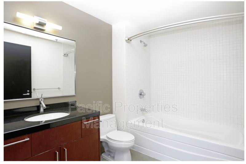 Apartment for rent at 411 W 5th St #940, Los Angeles, CA 90013