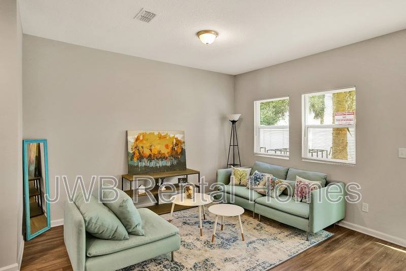 Townhouse for rent at 6035 Carolines Court, Jacksonville, FL 32277