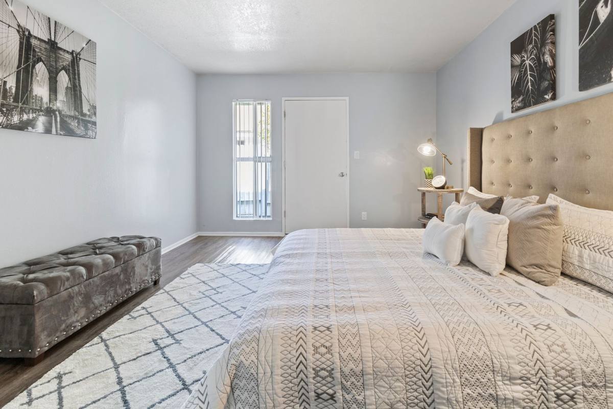 Townhouse for rent at 2001 S Haster St, Anaheim, CA 92802