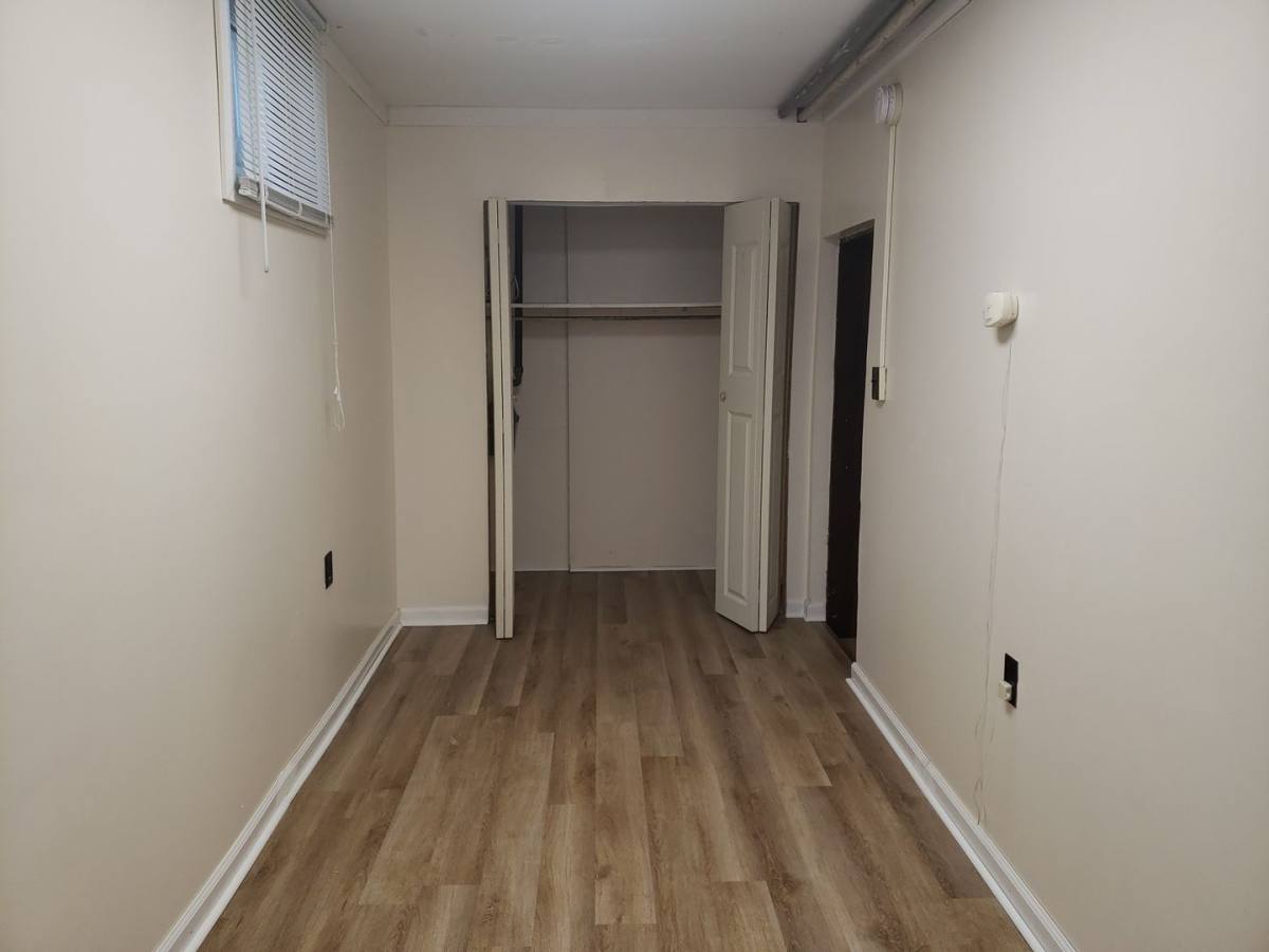 Apartment for rent at 233-235 Grant Ave, Morgantown, WV 26505