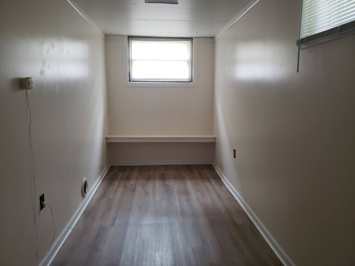 Apartment for rent at 233-235 Grant Ave, Morgantown, WV 26505