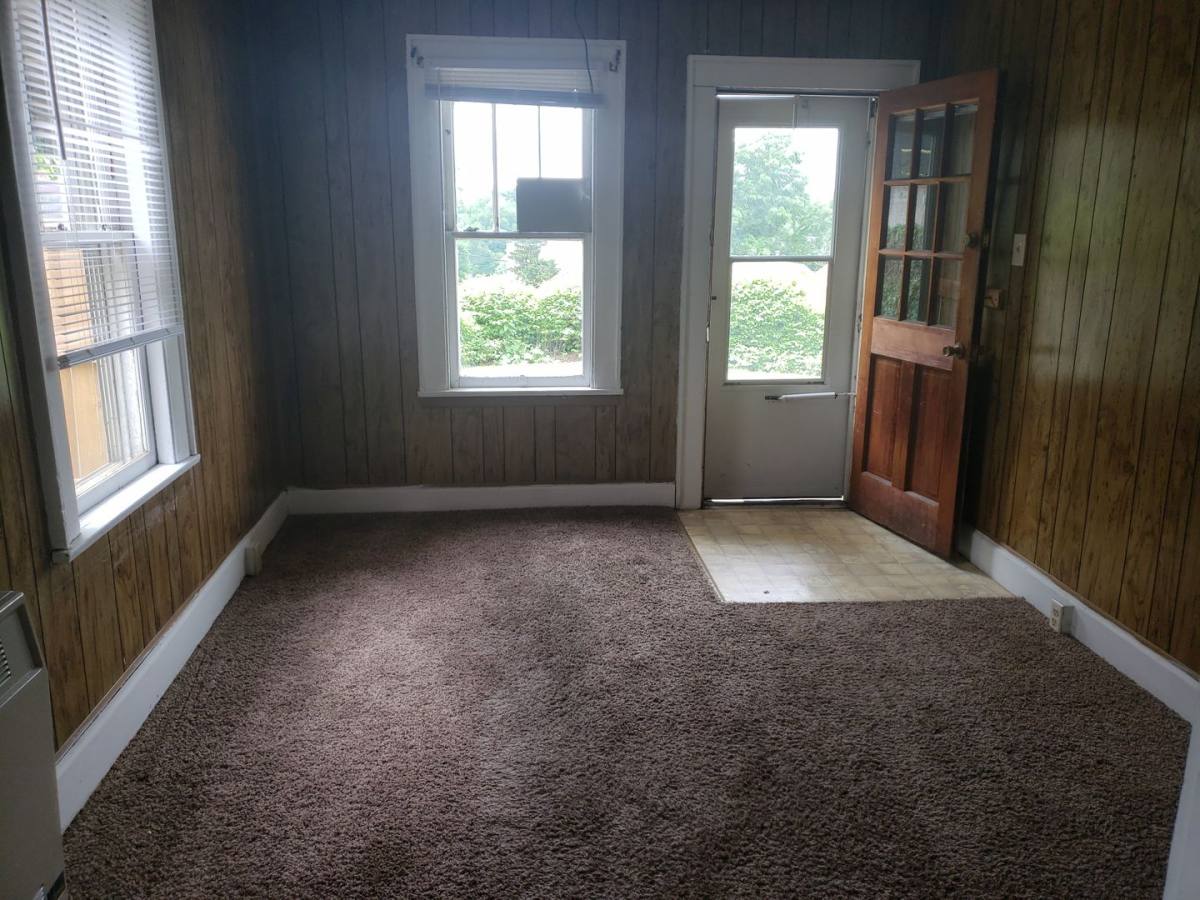Apartment for rent at 233-235 Grant Ave, Morgantown, WV 26505