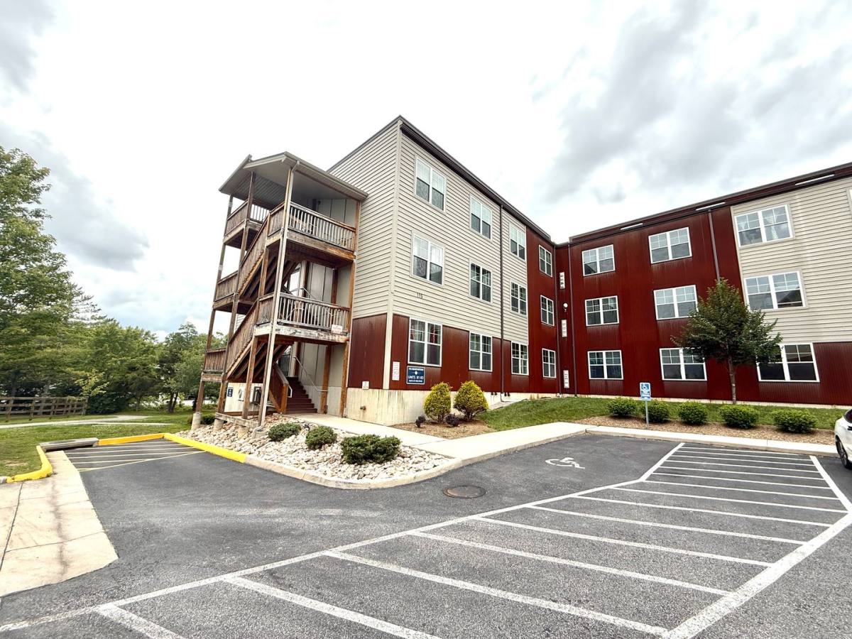 Apartment for rent at 115 Hearthstone Dr, Blacksburg, VA 24060