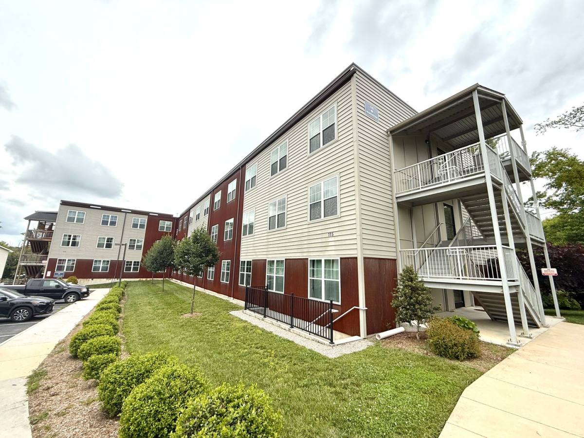 Apartment for rent at 115 Hearthstone Dr, Blacksburg, VA 24060