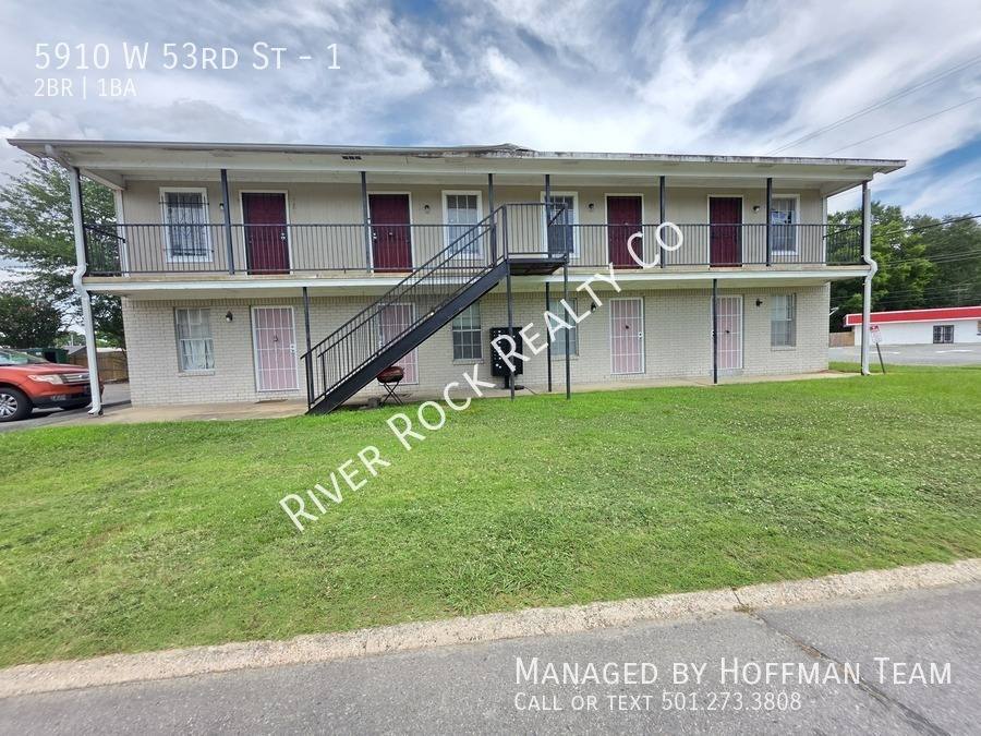 Apartment for rent at 5910 W 53rd St #1, Little Rock, AR 72209