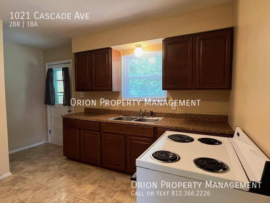 Apartment for rent at 1021 Cascade Ave, Bloomington, IN 47408
