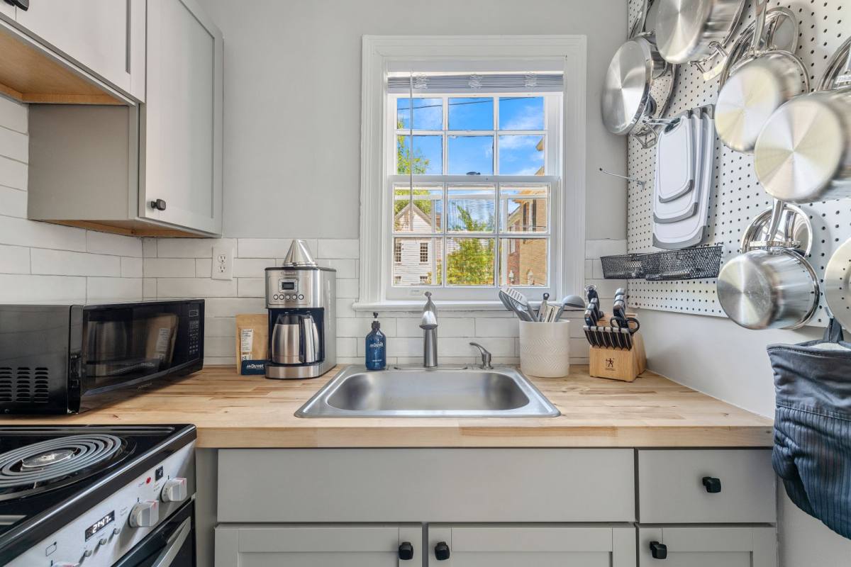 Apartment for rent at 49 Radcliffe St #C, Charleston, SC 29403