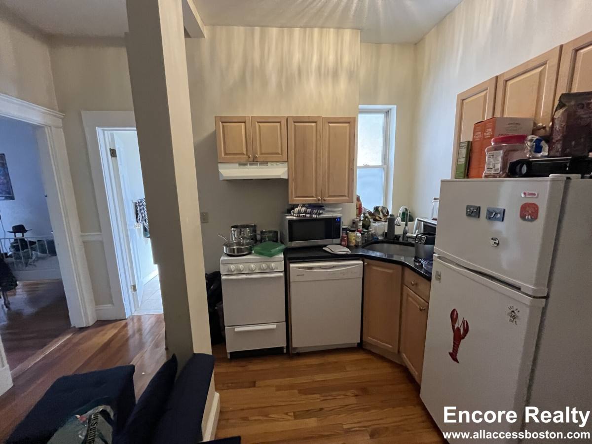 Apartment for rent at 1197 Commonwealth Ave #9, Allston, MA 02134