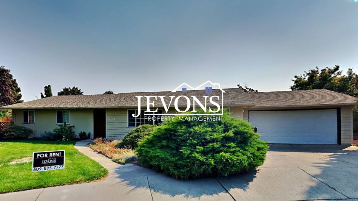 House for rent at 4606 Bristol Way, Yakima, WA 98908