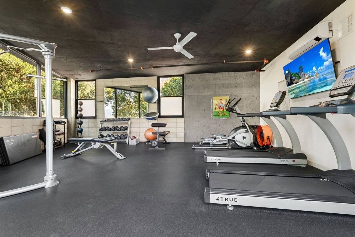 Apartment for rent at 5933 Monterey Rd, Los Angeles, CA 90042