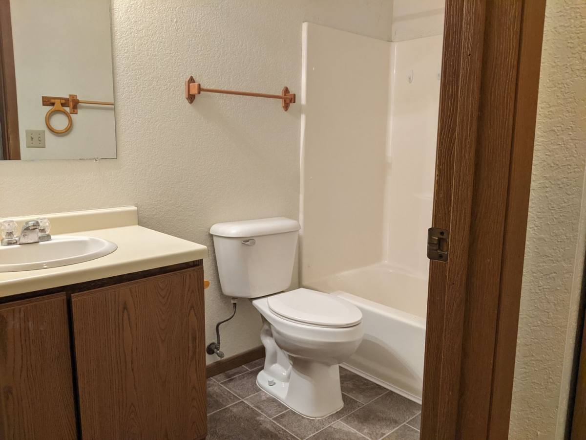 Apartment for rent at 204 Garfield St SE, Warroad, MN 56763