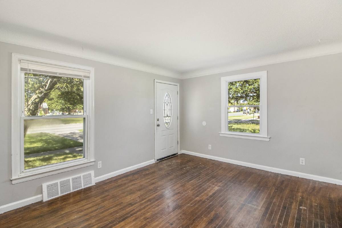 House for rent at 12934 Hayes St, Detroit, MI 48205
