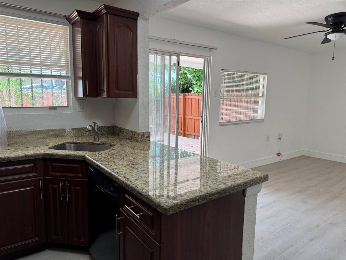 Townhouse for rent at 890 W 81st Place #890, Hialeah, FL 33014