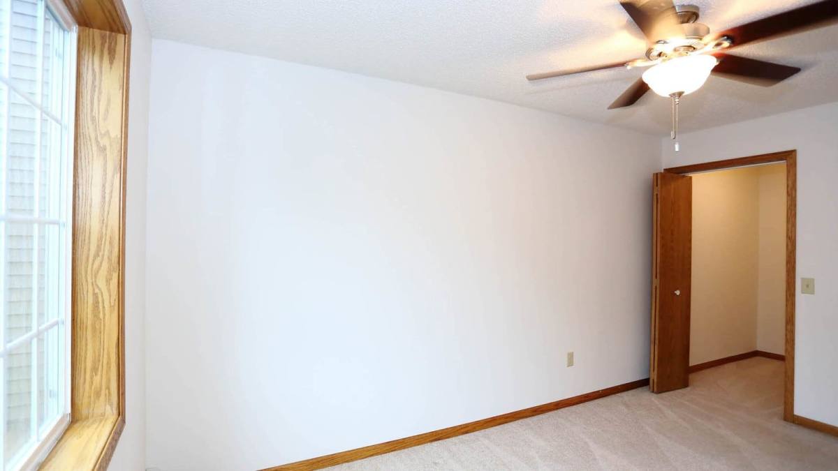 Apartment for rent at Mill Pond, 685 4th St SW, Forest Lake, MN 55025