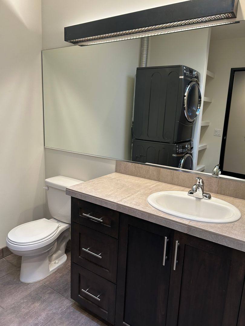 Apartment for rent at 241, 255, 249 Liberty St NE, Salem, OR 97301