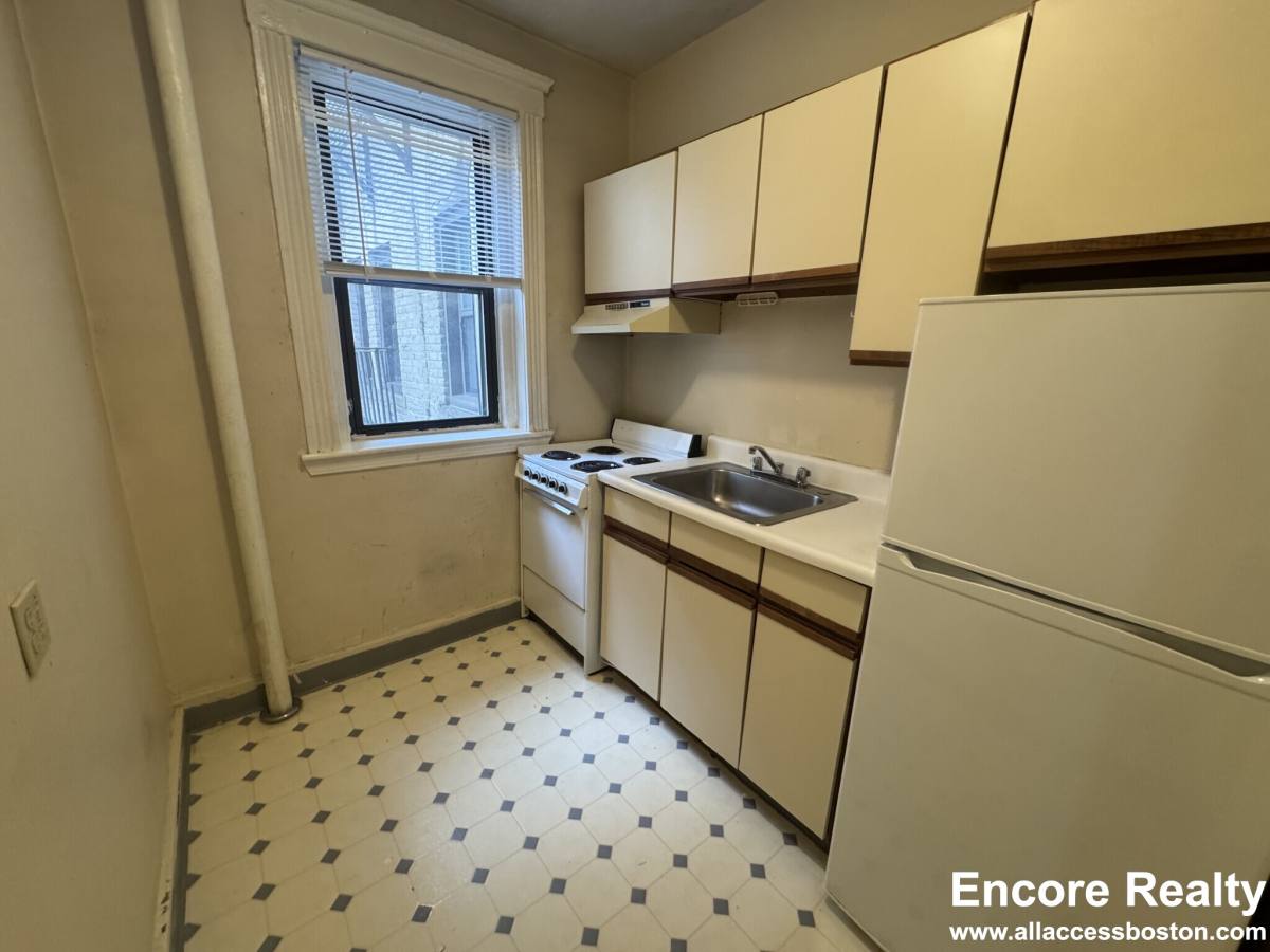 Apartment for rent at 11 Peterborough St #21, Boston, MA 02215