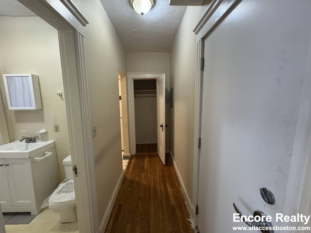 Apartment for rent at 11 Peterborough St #21, Boston, MA 02215