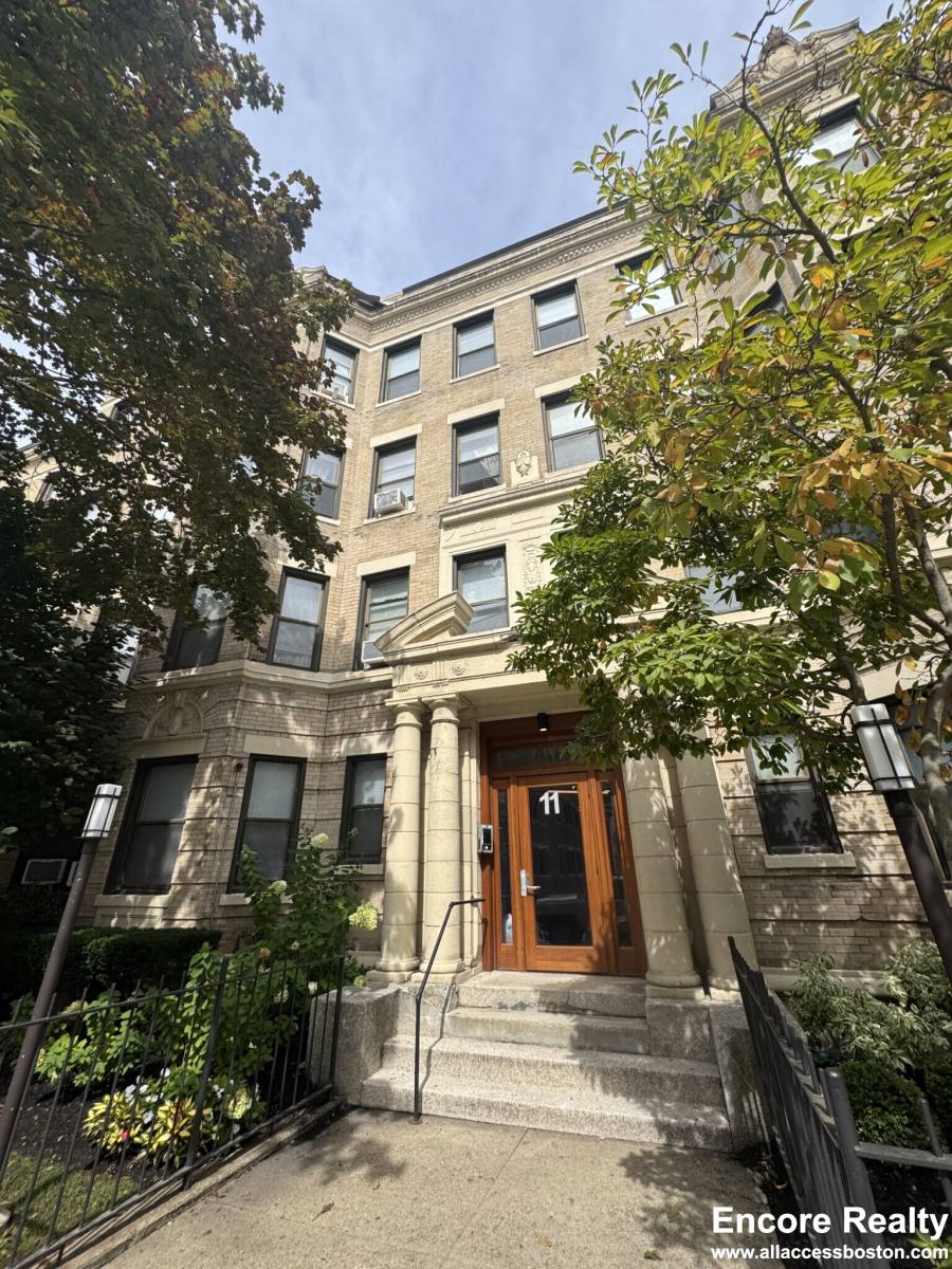 Apartment for rent at 11 Peterborough St #21, Boston, MA 02215