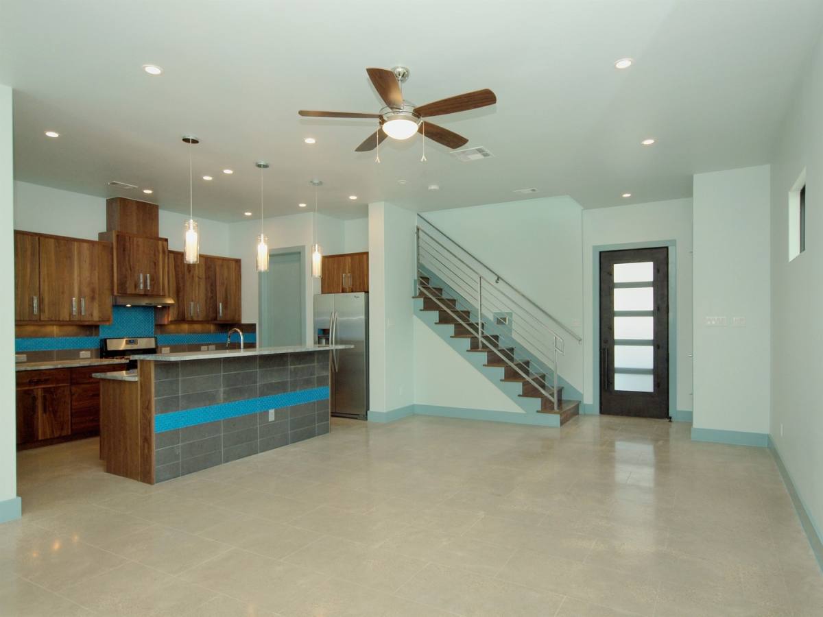 Apartment for rent at 306 Franklin Blvd, Austin, TX 78751