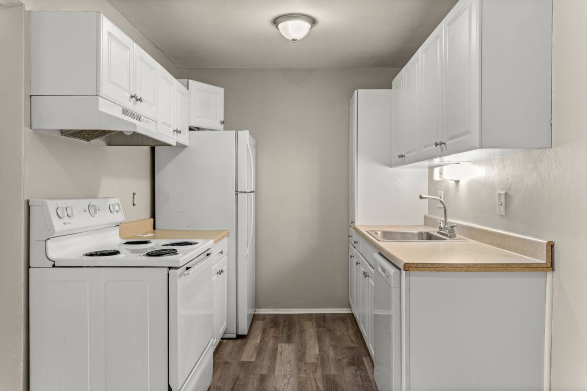 Apartment for rent at 21800 Coolidge, Oak Park, MI 48237