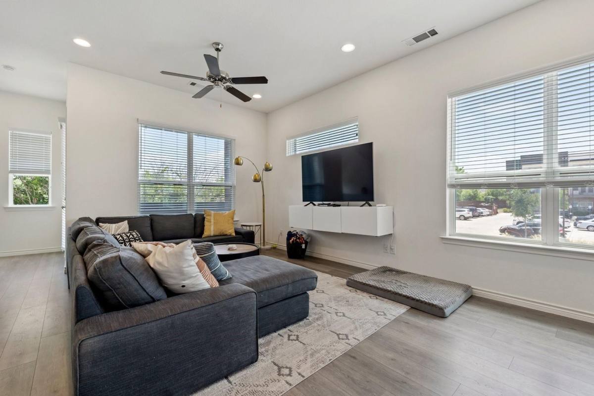 Townhouse for rent at 2830 Addison Park Lane, Fort Worth, TX 76110