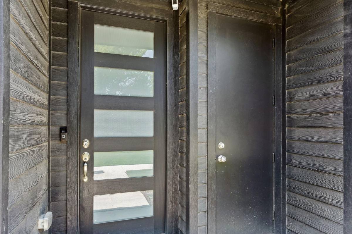 Townhouse for rent at 2830 Addison Park Lane, Fort Worth, TX 76110
