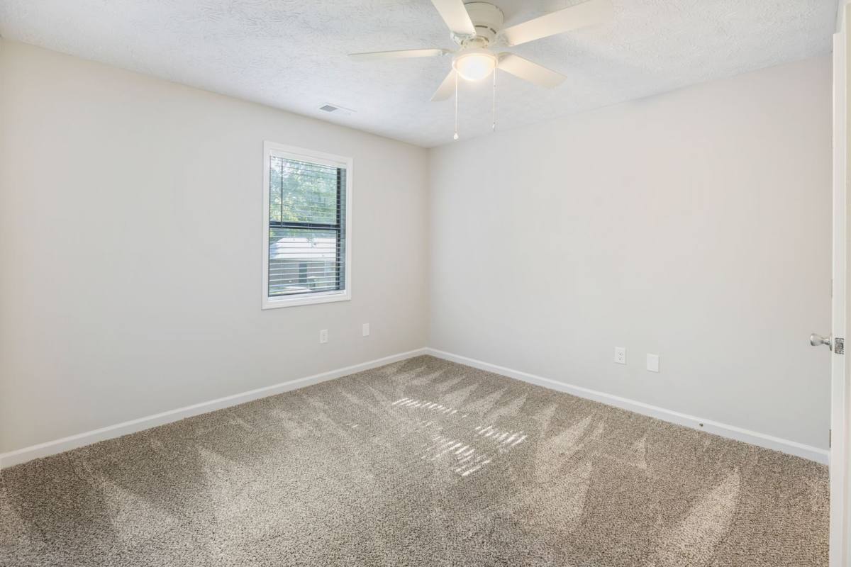 Apartment for rent at 100 Victoria Way, Commerce, GA 30529