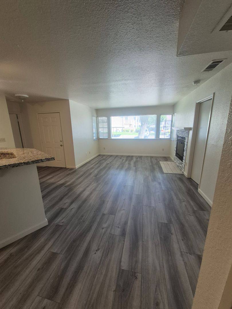 Apartment for rent at 2020 Cheyenne Way, Modesto, CA 95356