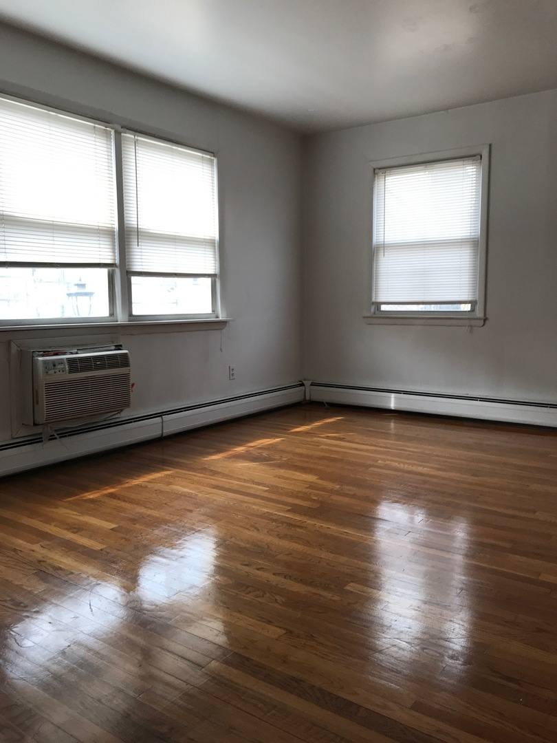 Apartment for rent at 1324-1398 Paterson Plank Rd, Secaucus, NJ 07094
