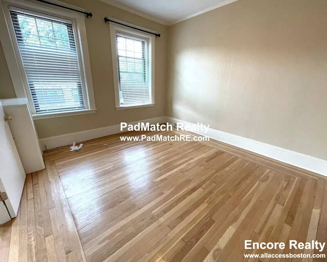 Apartment for rent at 109 Saint Paul St #D, Brookline, MA 02446
