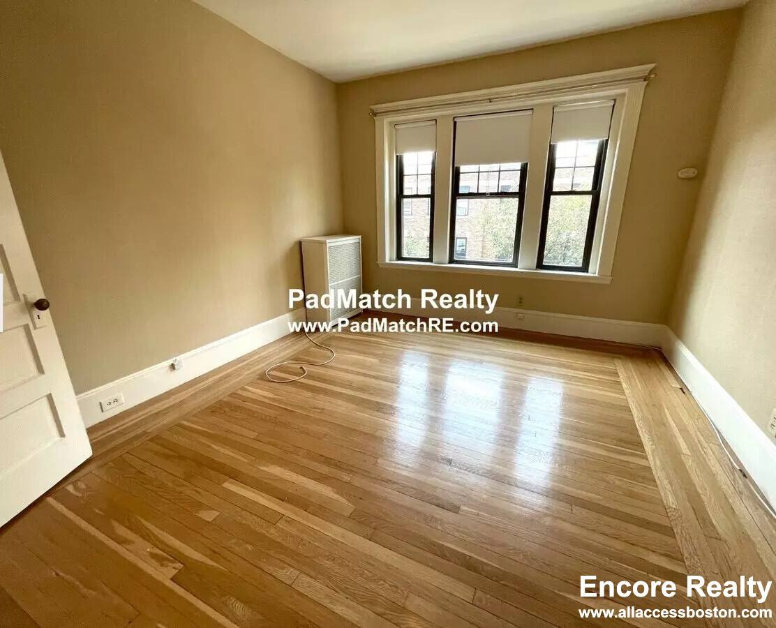 Apartment for rent at 109 Saint Paul St #D, Brookline, MA 02446