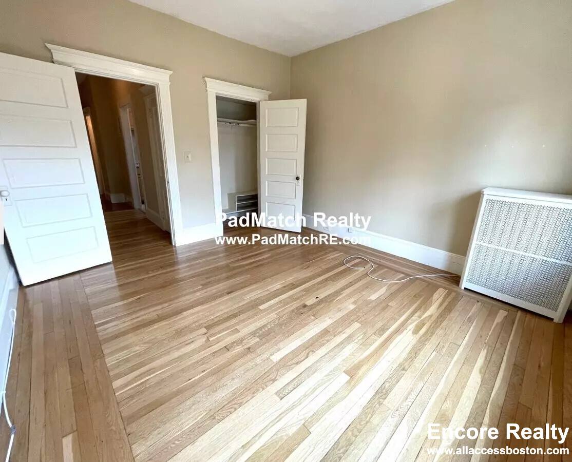 Apartment for rent at 109 Saint Paul St #D, Brookline, MA 02446