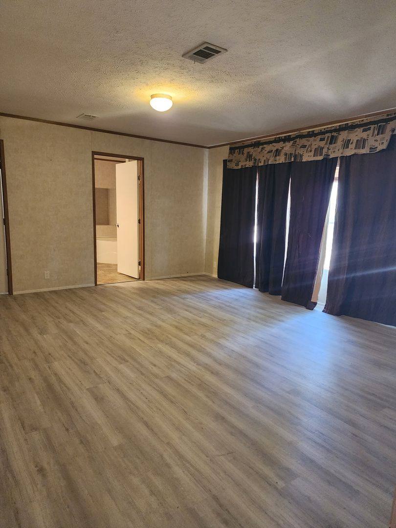 Apartment for rent at 8315 Burleson Manor Rd, Manor, TX 78653