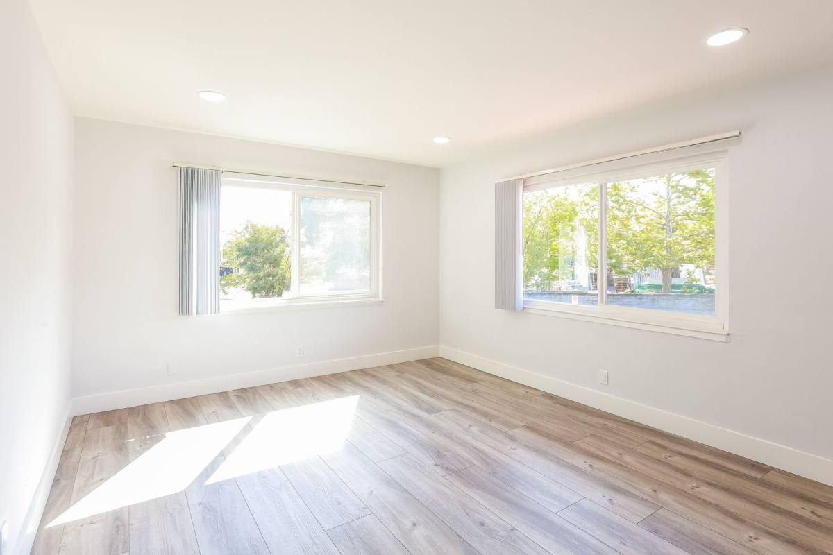 Apartment for rent at 1384 Oakland Blvd, Walnut Creek, CA 94596