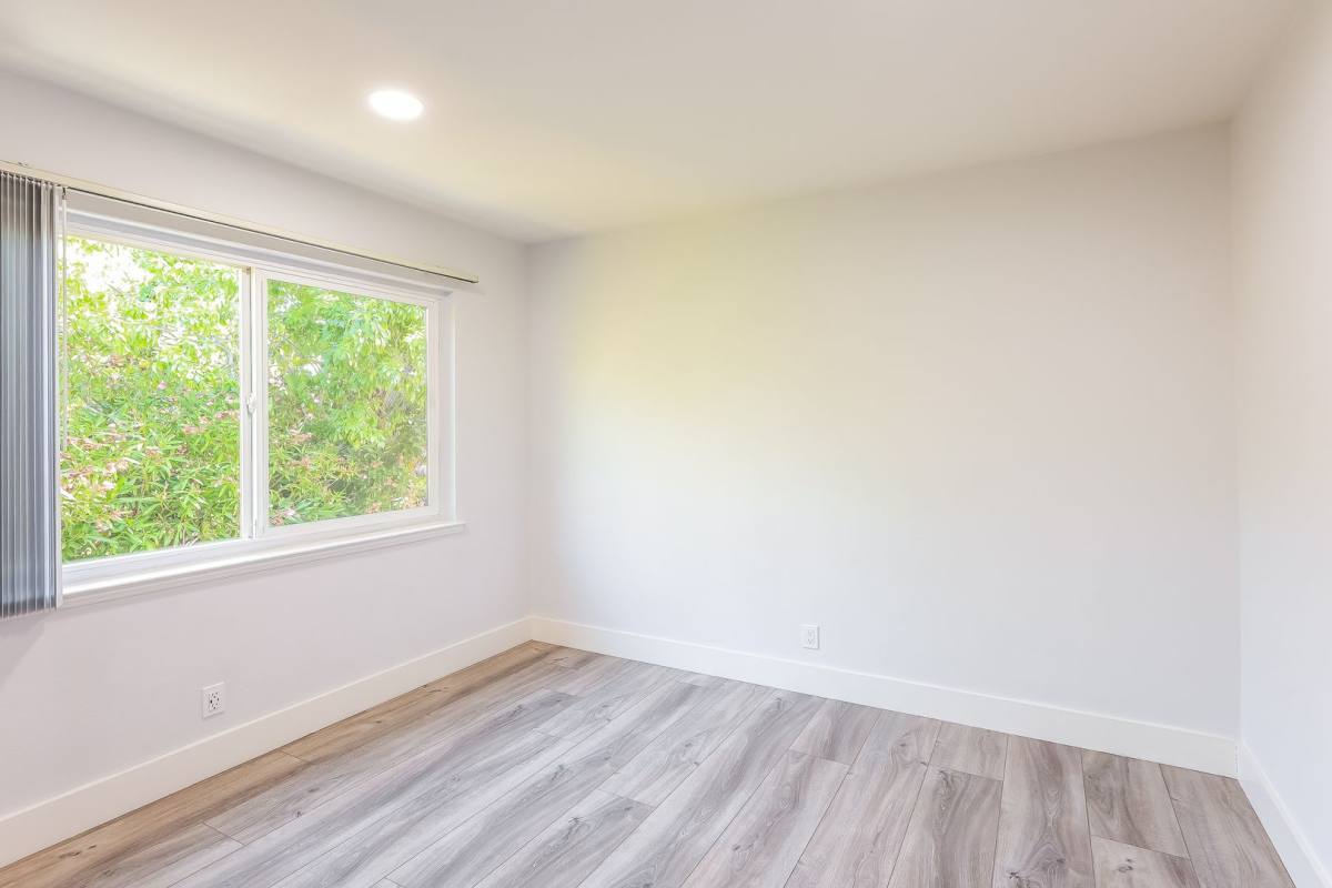 Apartment for rent at 1384 Oakland Blvd, Walnut Creek, CA 94596