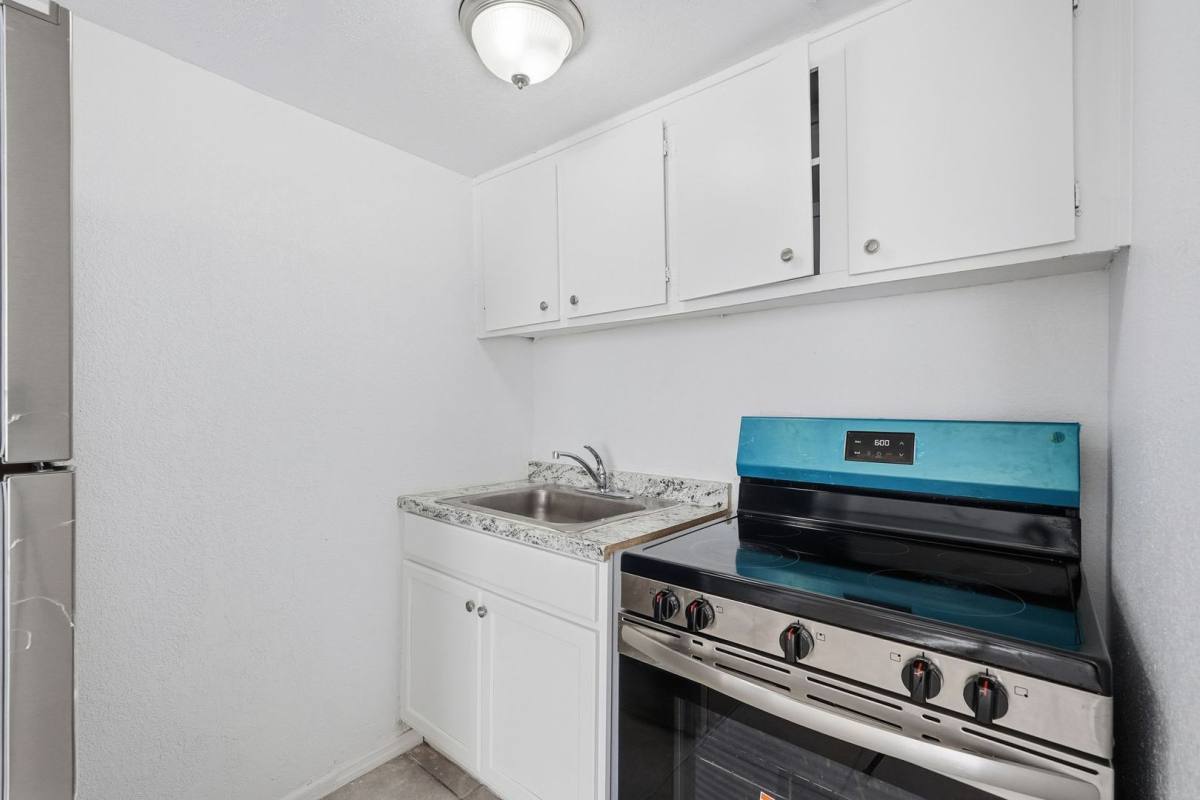 Apartment for rent at 6236 N Black Canyon Highway, Phoenix, AZ 85017