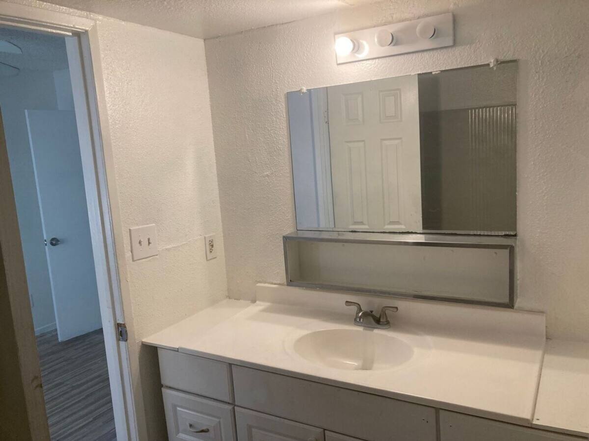 Apartment for rent at 6236 N Black Canyon Highway, Phoenix, AZ 85017