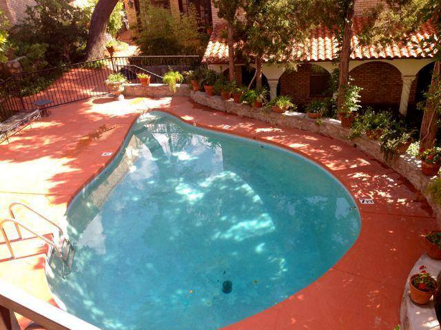 Apartment for rent at 1509 Montana, El Paso, TX 79902