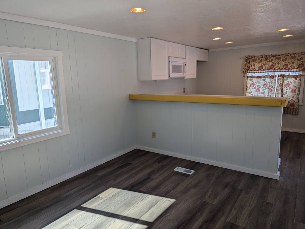 Apartment for rent at 189 S Main St #21, Layton, UT 84041