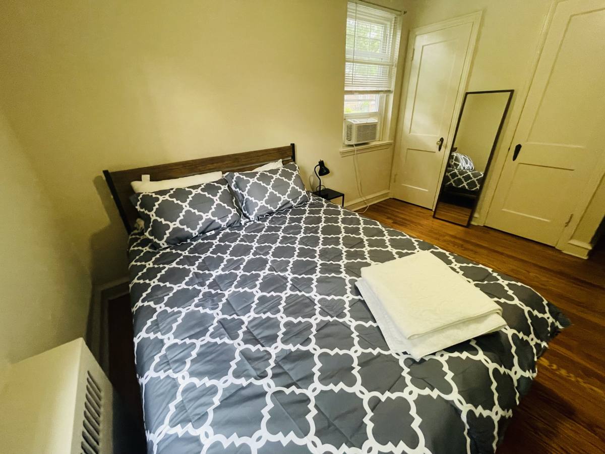 Apartment for rent at 426 Central Ave #2, Cheltenham, PA 19012