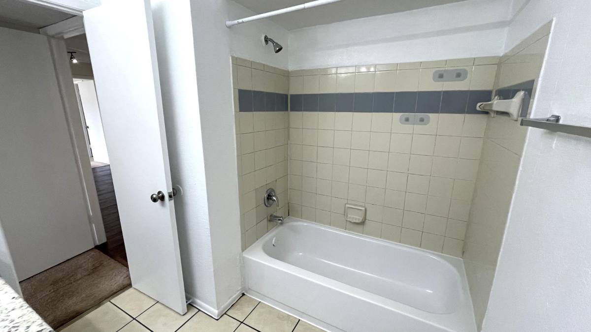 Condo for rent at The Plaza Condominiums, 1972 Lake Atriums Circle #181, Orlando, FL 32839