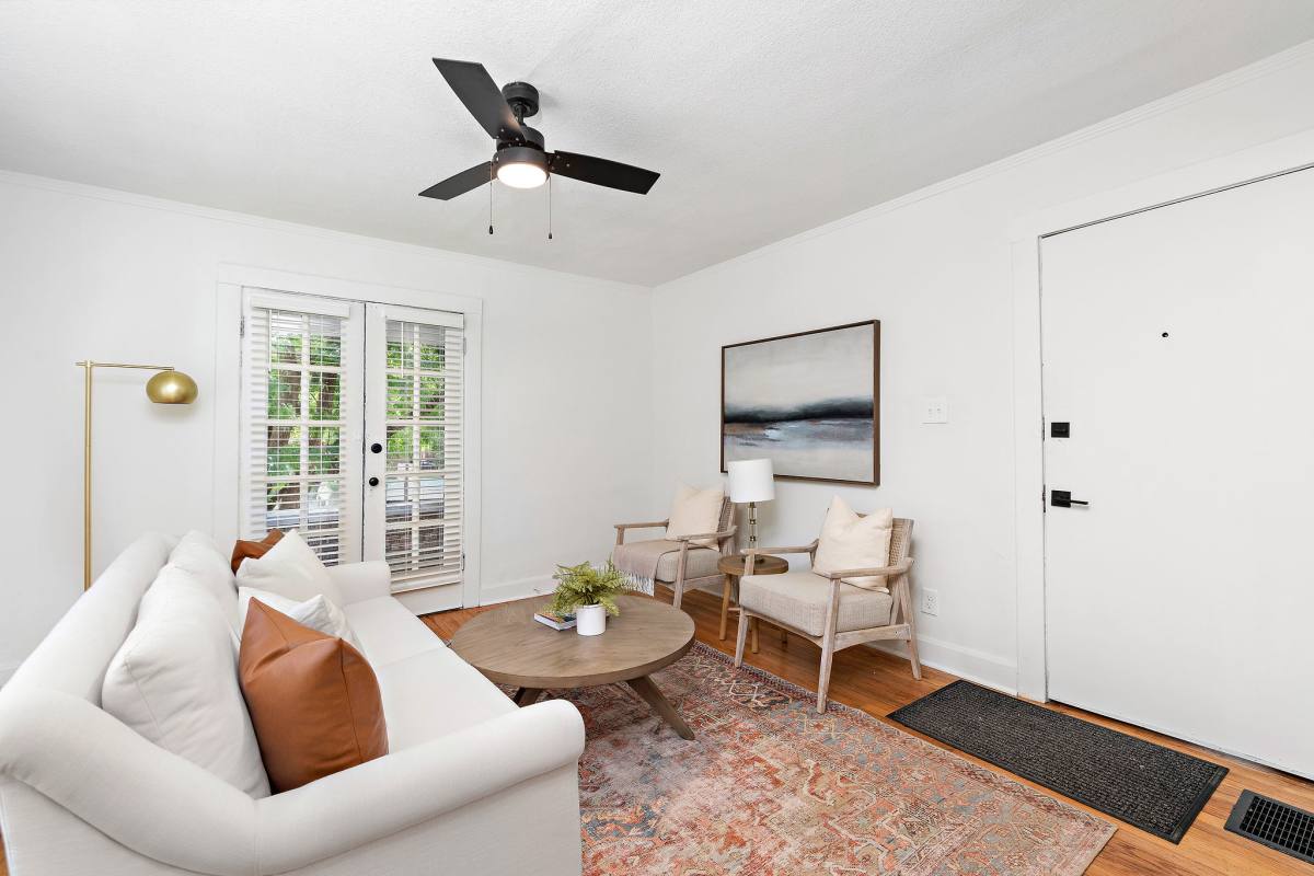 Apartment for rent at Muehlebach, 1800-1816 W 41st St, Kansas City, MO 64111