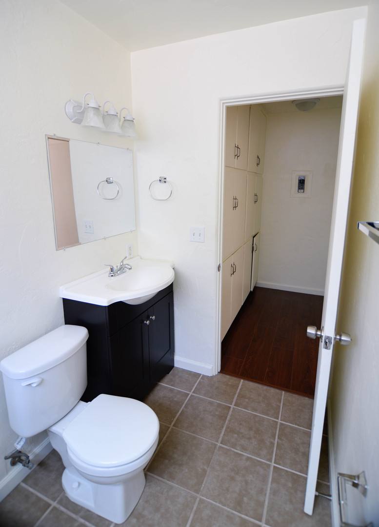 Apartment for rent at 2850 Pioneer Dr, Redding, CA 96001