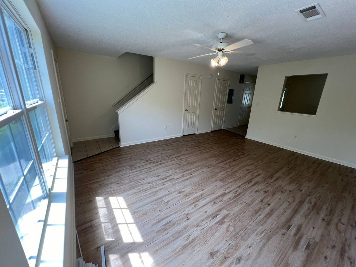 Apartment for rent at 1197 Cedar Shoals Dr, Athens, GA 30605