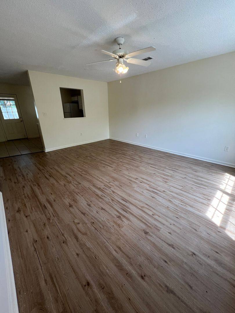Apartment for rent at 1197 Cedar Shoals Dr, Athens, GA 30605